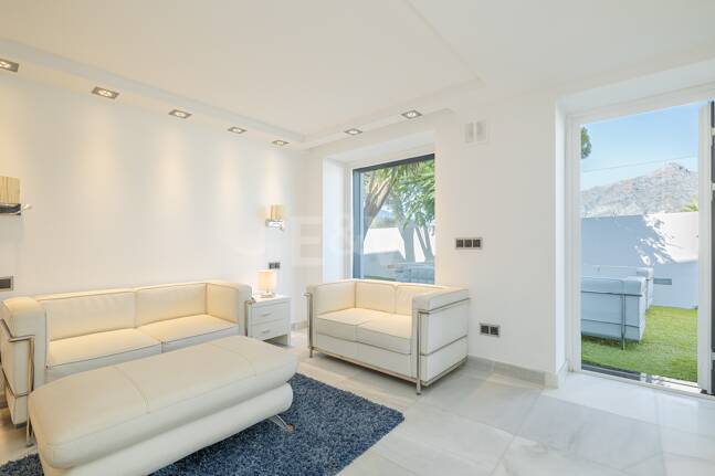 Villa de lujo en Nueva Andalucía en ubicación privilegiada