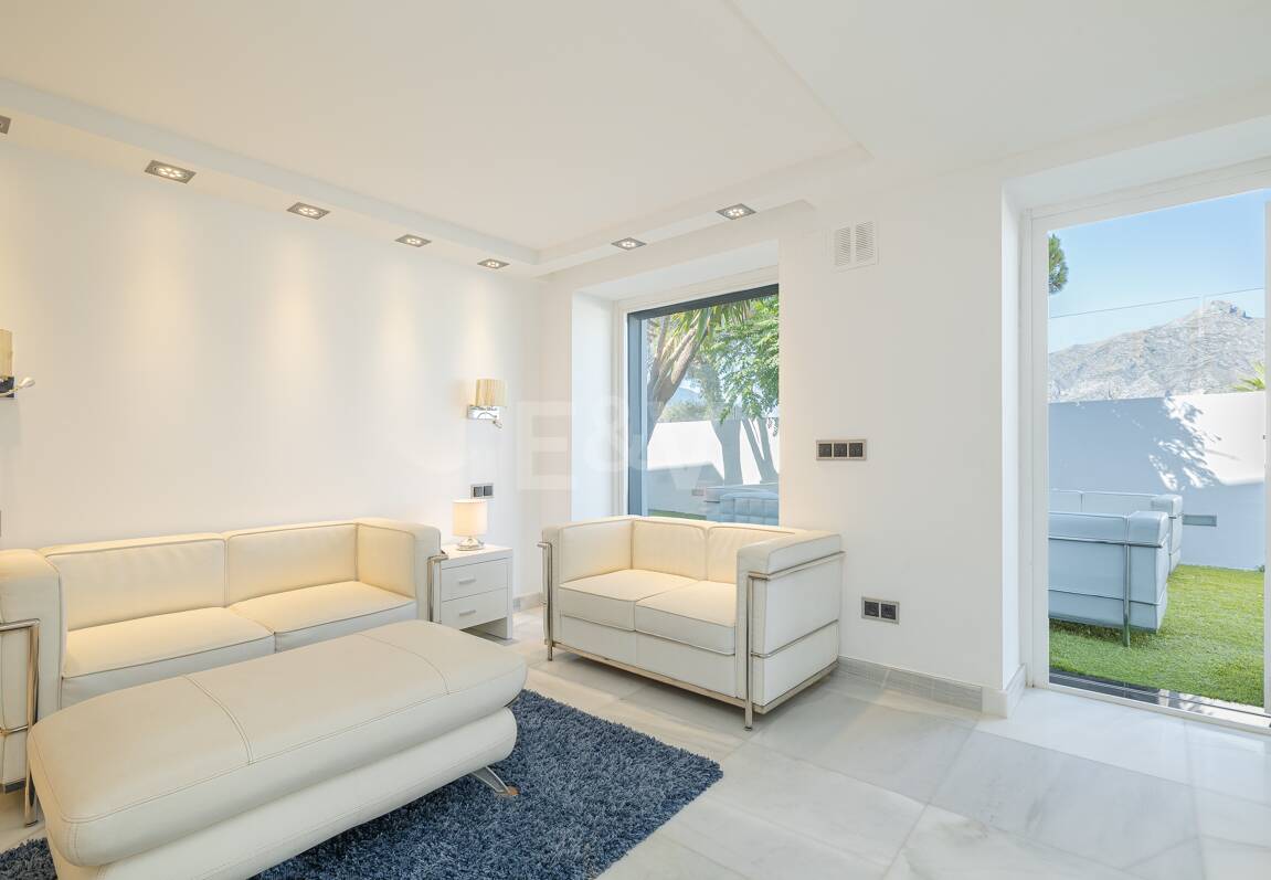 Villa de lujo en Nueva Andalucía en ubicación privilegiada