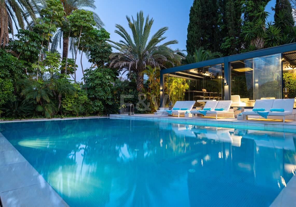 Luxurious Villa in Nueva Andalucia in a prime location