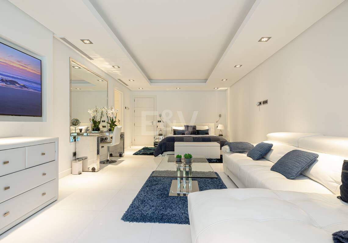 Luxurious Villa in Nueva Andalucia in a prime location