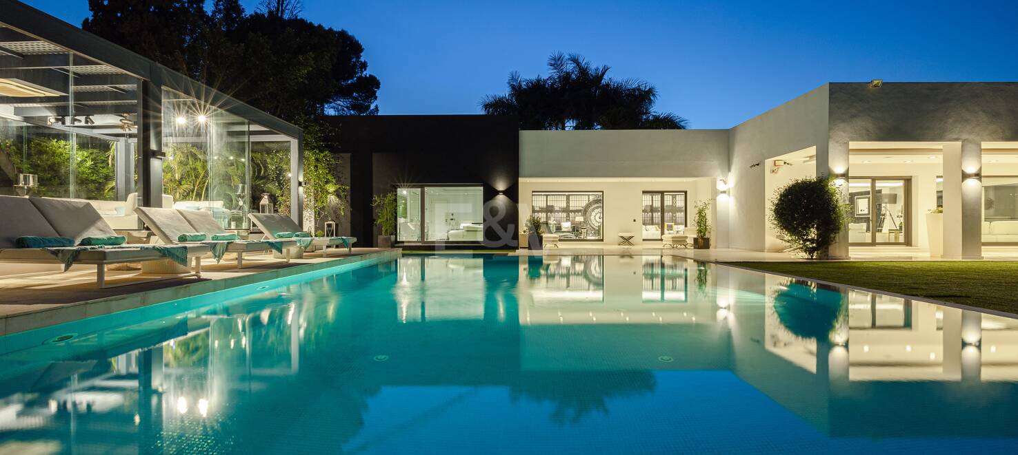 Villa de lujo en Nueva Andalucía en ubicación privilegiada