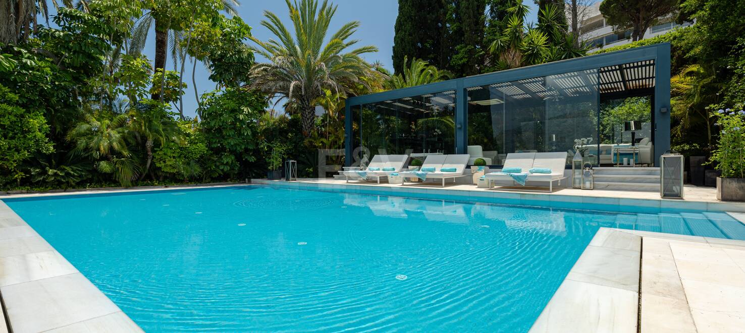 Villa de lujo en Nueva Andalucía en ubicación privilegiada