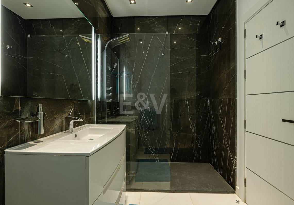 Luxurious Villa in Nueva Andalucia in a prime location