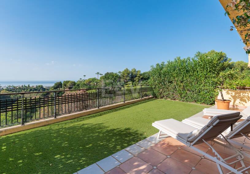 Luxurious 3-Bedroom Apartment in Sierra Blanca with unbeatable sea view, Marbella for seasonal rental by months. Available from Sept 2026