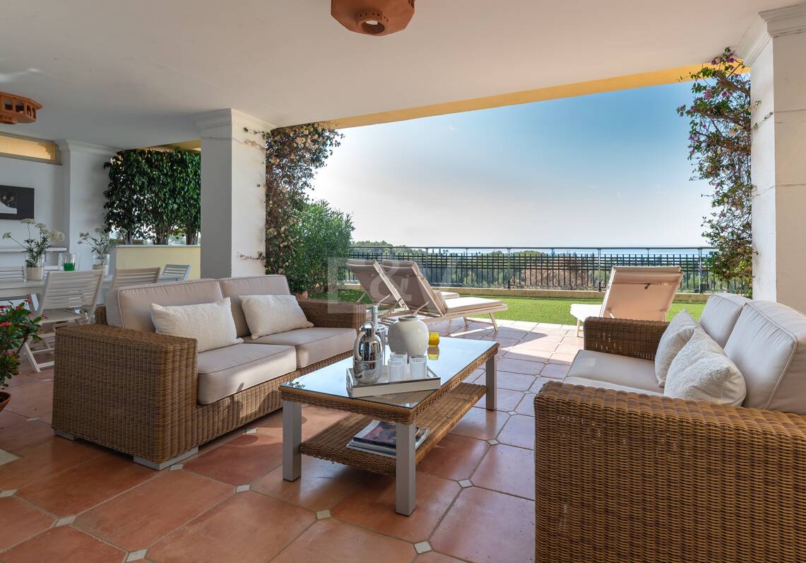 Luxurious 3-Bedroom Apartment in Sierra Blanca with unbeatable sea view, Marbella for seasonal rental by months. Available from Sept 2026