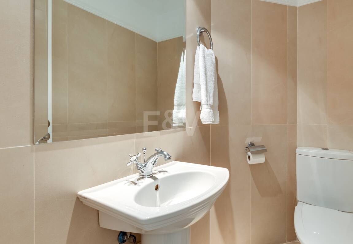 Apartamento de lujo de 3 dormitorios en Sierra Blanca, Marbella, disponible para alquiler de temporada, máximo 2 meses