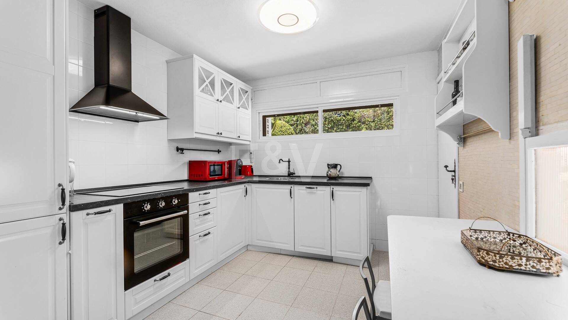 Possibilité d'investissement 200m de la plage, Grand Terrain avec Villa à Reserva de los Monteros