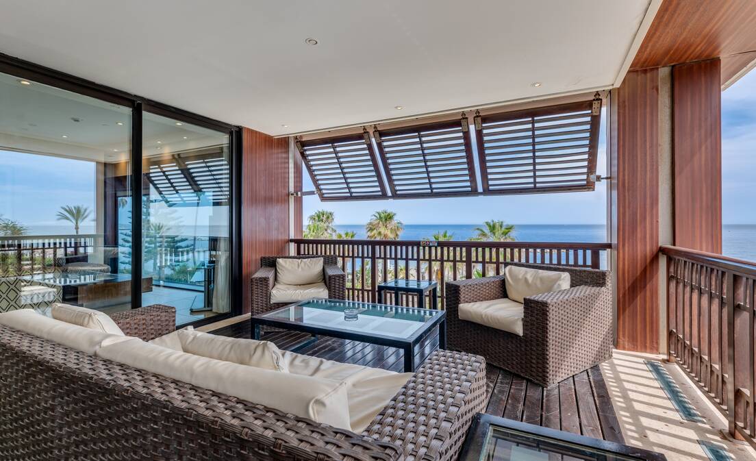 Stor investeringsmöjlighet i Puerto Banús: 2 lyxlägenheter & 1 Penthouse