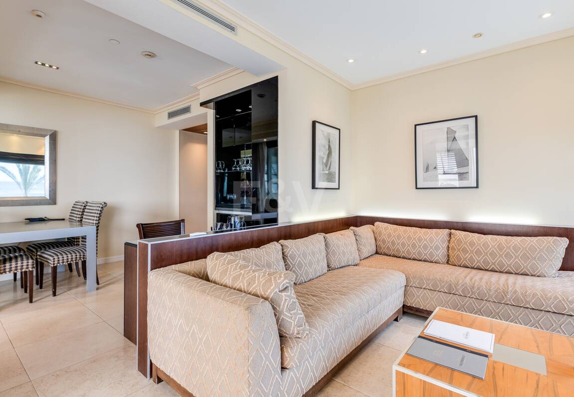 Stor investeringsmöjlighet i Puerto Banús: 2 lyxlägenheter & 1 Penthouse