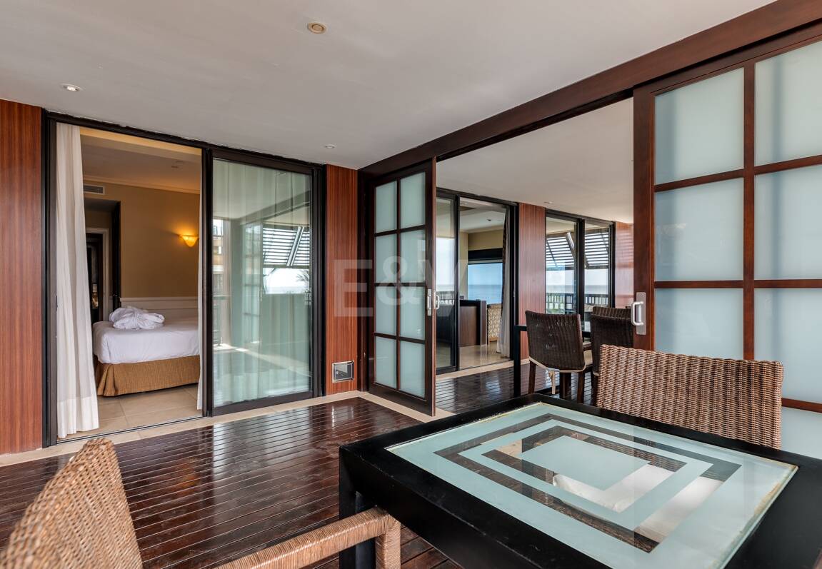 Stor investeringsmöjlighet i Puerto Banús: 2 lyxlägenheter & 1 Penthouse