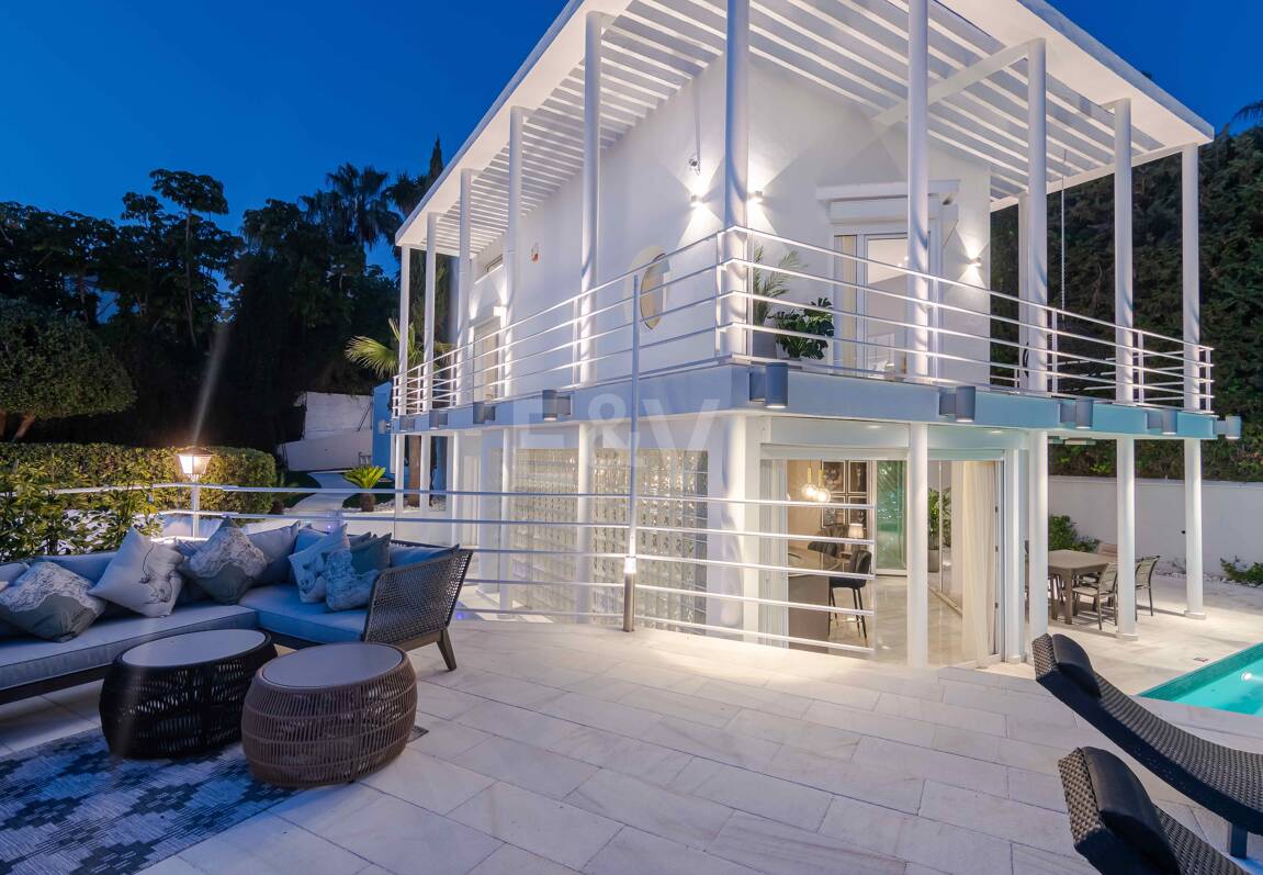 Estilosa casa en Nueva Andalucía