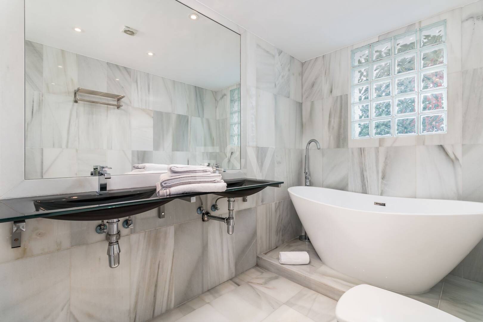 Estilosa casa en Nueva Andalucía