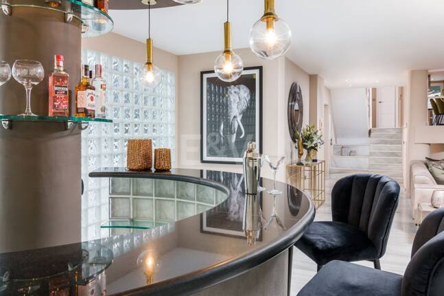 Estilosa casa en Nueva Andalucía