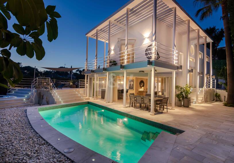 Estilosa casa en Nueva Andalucía