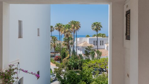 Magnifique appartement en bord de mer situé sur une urbanisation familière.