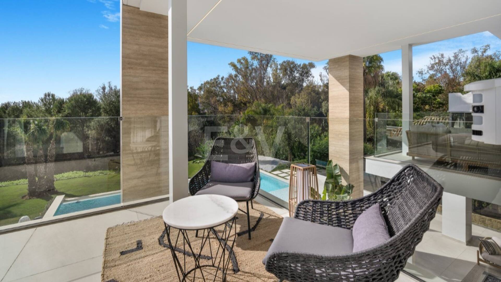 Współczesna willa w Villas del Marqués na Złotej Mili