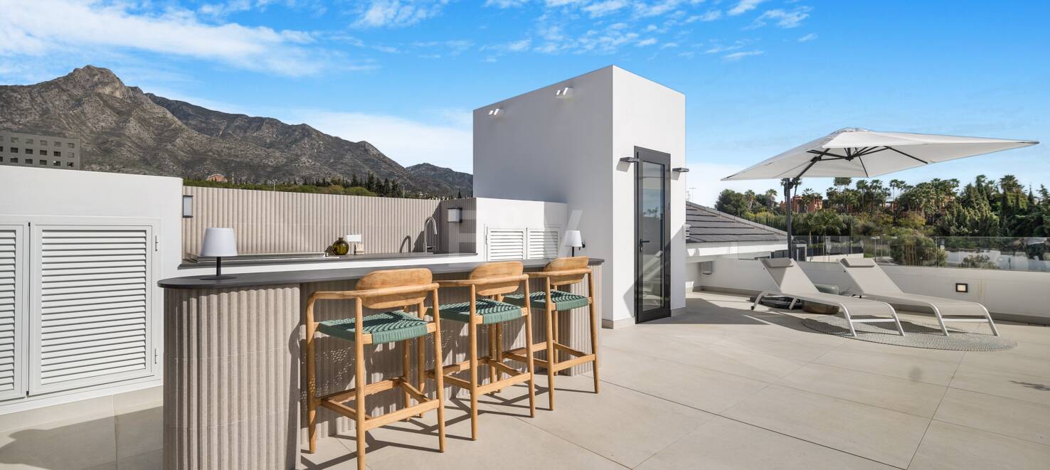 Moderne Villa in Villas del Marqués auf der Goldenen Meile