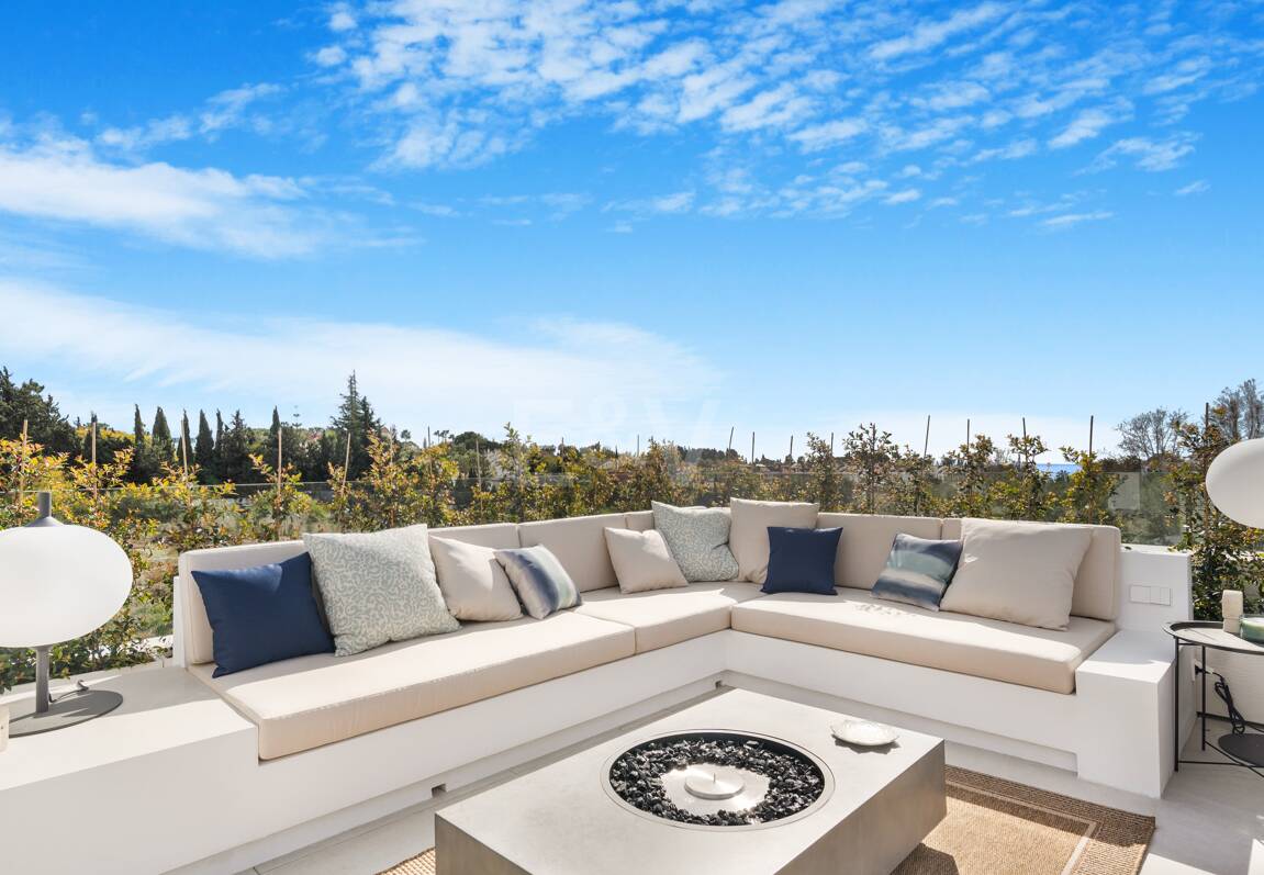 Współczesna willa w Villas del Marqués na Złotej Mili