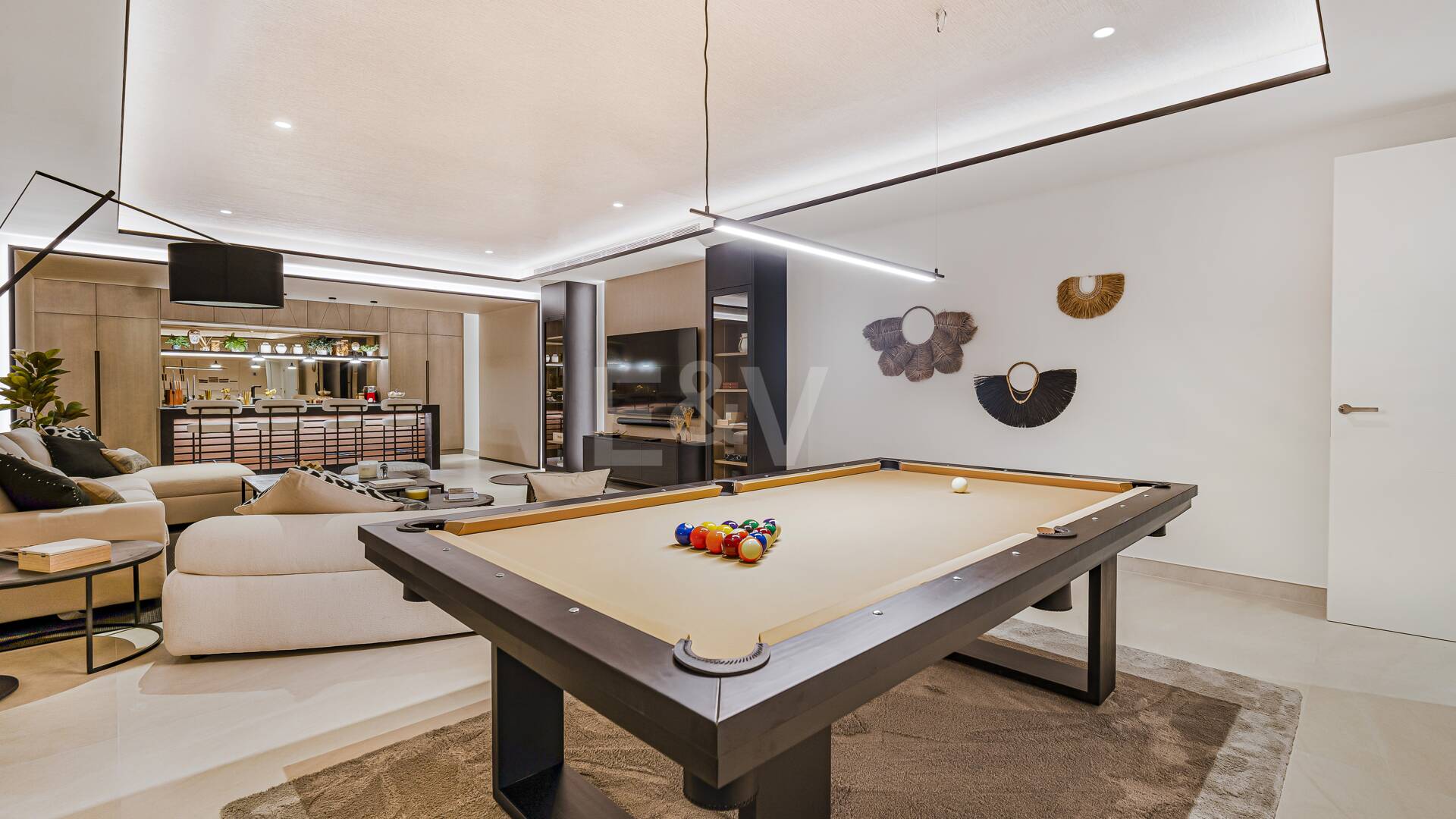 Współczesna willa w Villas del Marqués na Złotej Mili