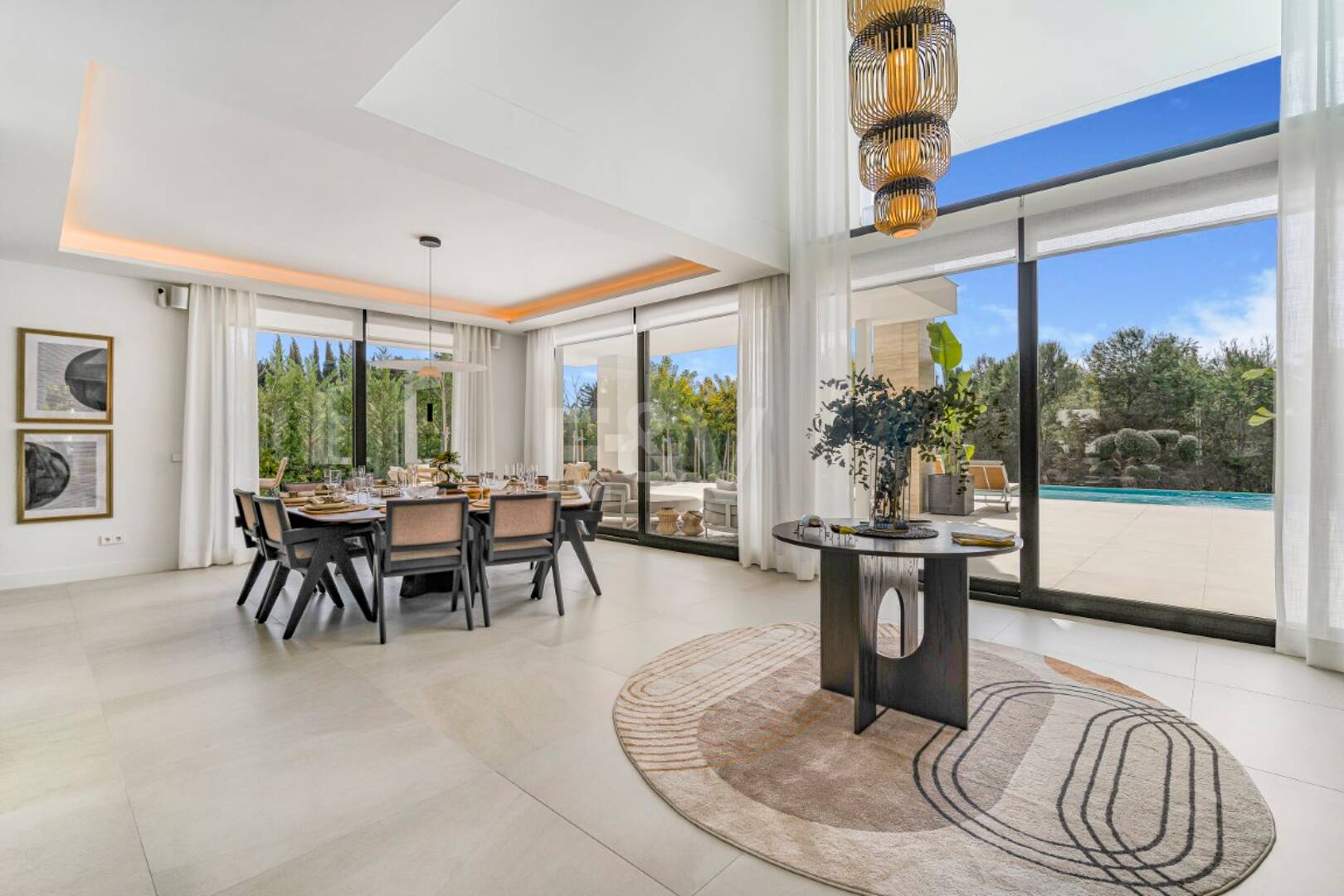 Współczesna willa w Villas del Marqués na Złotej Mili