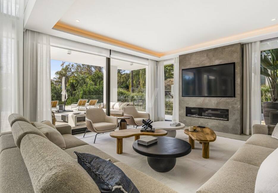 Współczesna willa w Villas del Marqués na Złotej Mili