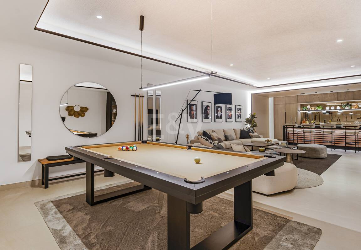 Współczesna willa w Villas del Marqués na Złotej Mili