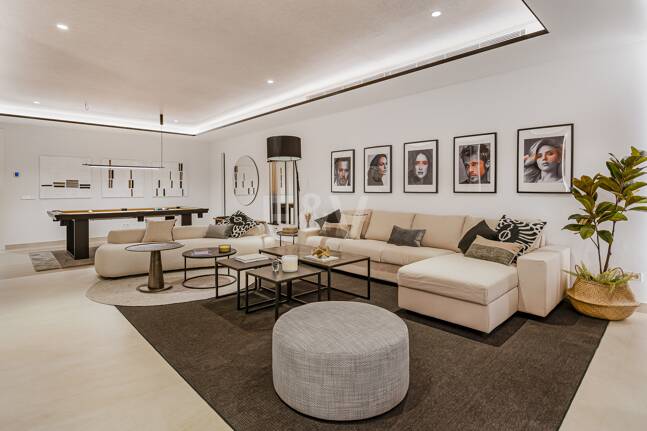 Współczesna willa w Villas del Marqués na Złotej Mili