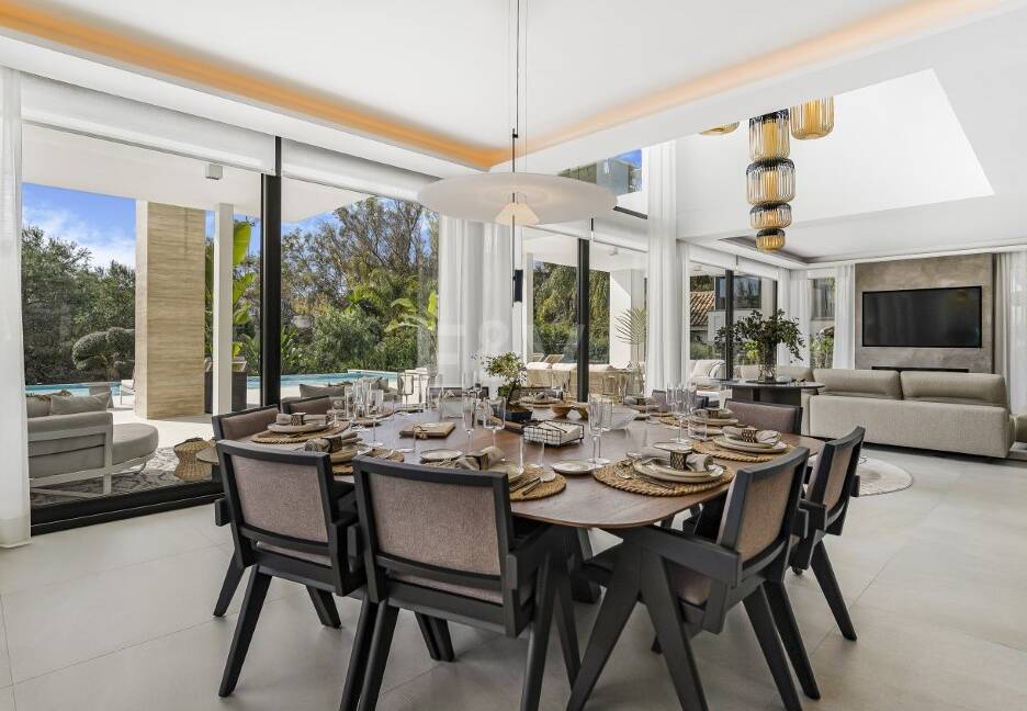 Współczesna willa w Villas del Marqués na Złotej Mili