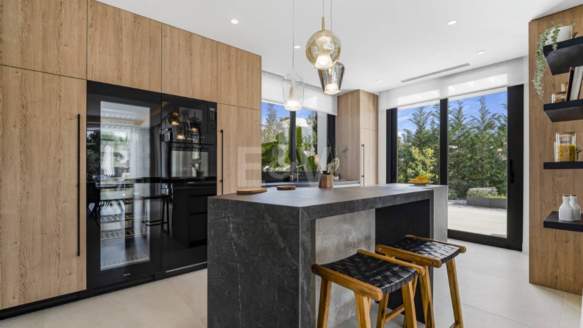 Współczesna willa w Villas del Marqués na Złotej Mili