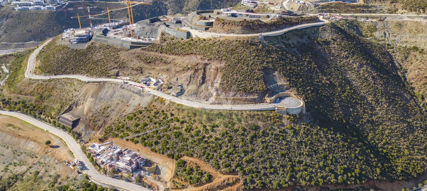 Prime West-Facing Plot in Real de La Quinta. Luxury Villa Potential in a Prestigious Resort