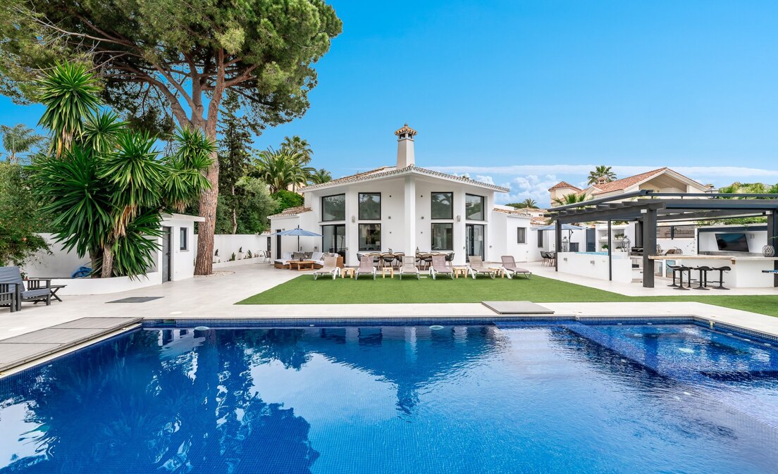 Stunning Villa in Las Chapas Playa, Just a Short Stroll from the Beach