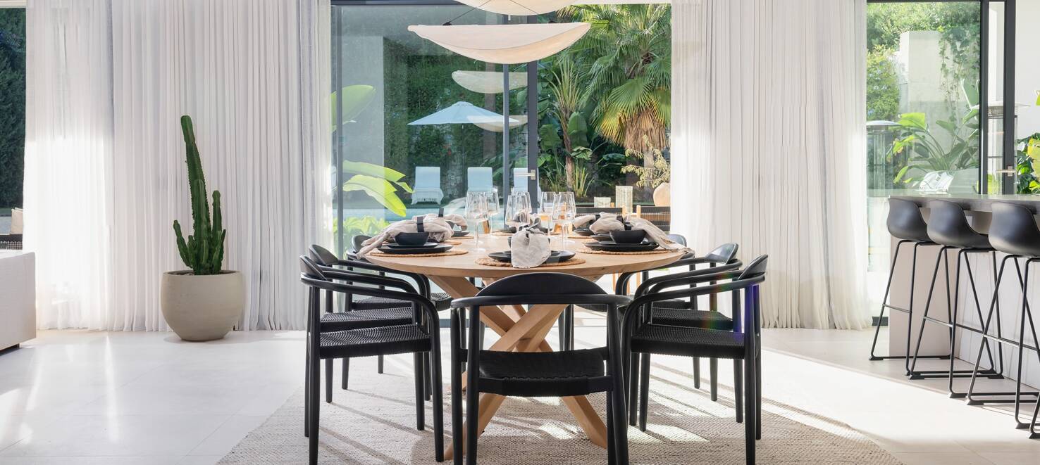 Modern luxury villa in Nueva Andalucia walking distance to Puerto Banus