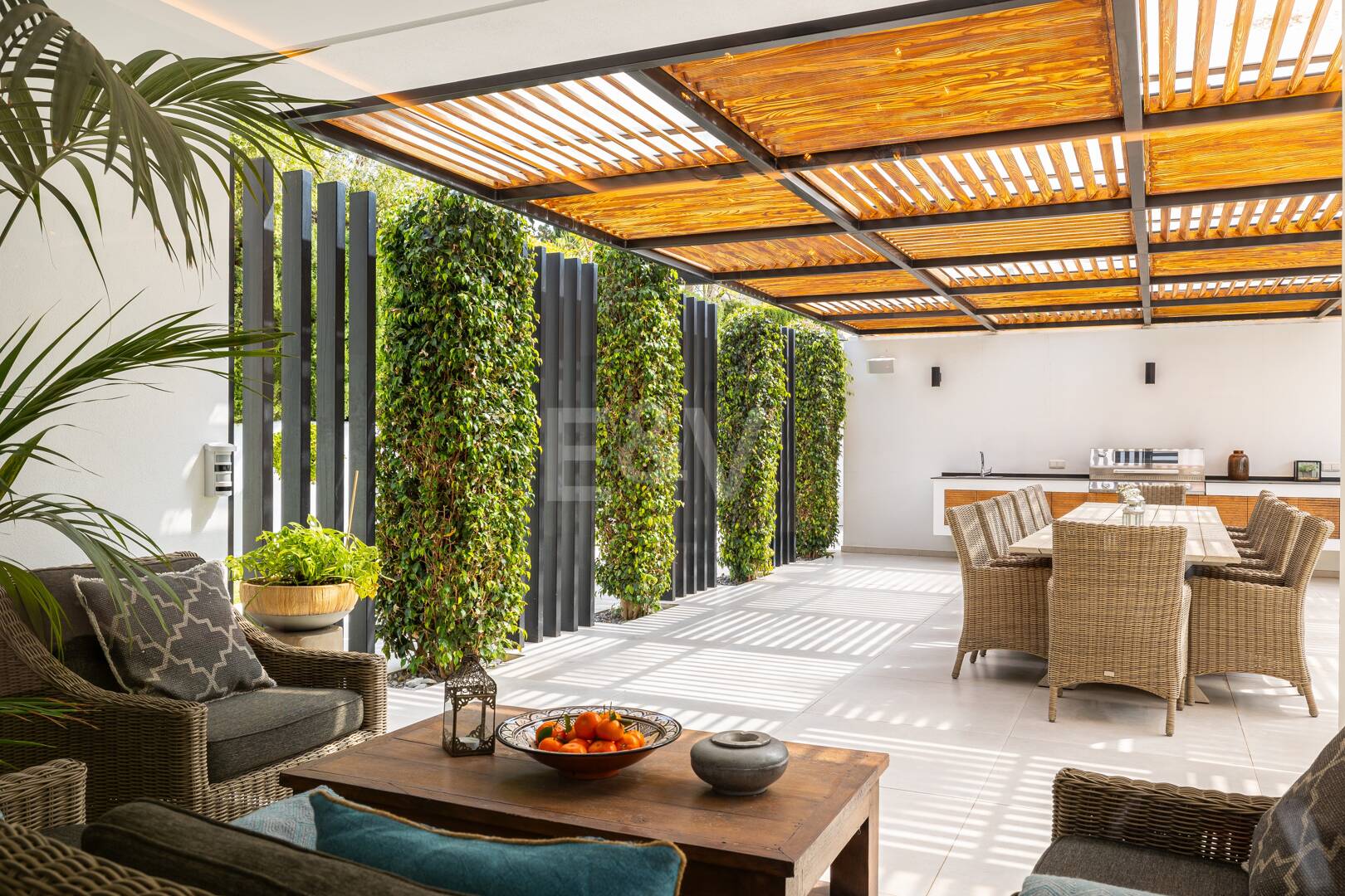 Modern Family Villa in Los Naranjos Golf within a Gated Community