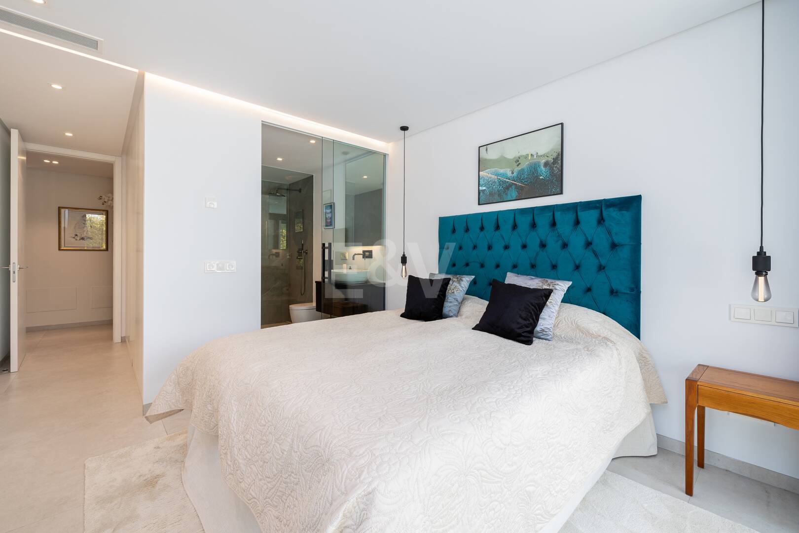 Modern Family Villa in Los Naranjos Golf within a Gated Community