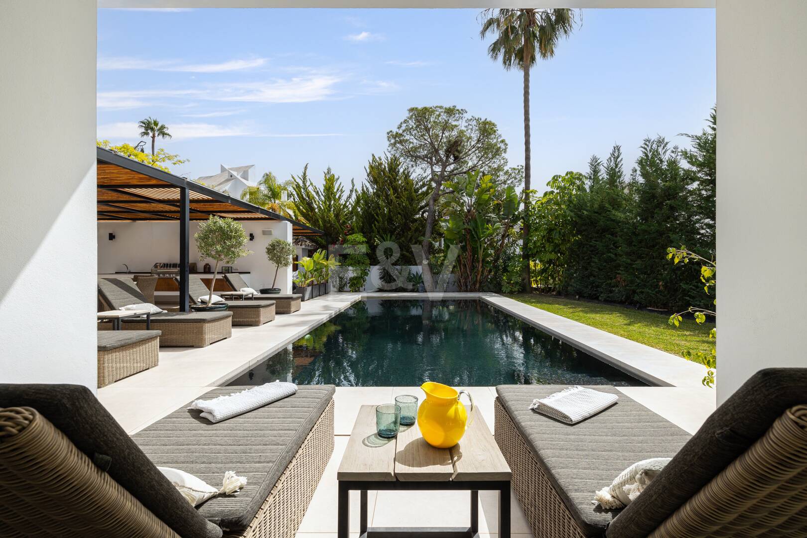 Modern Family Villa in Los Naranjos Golf within a Gated Community