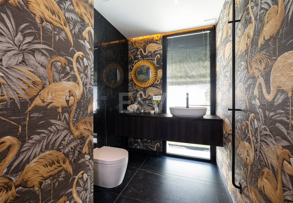 Modern Family Villa i Los Naranjos Golf inom en gated community