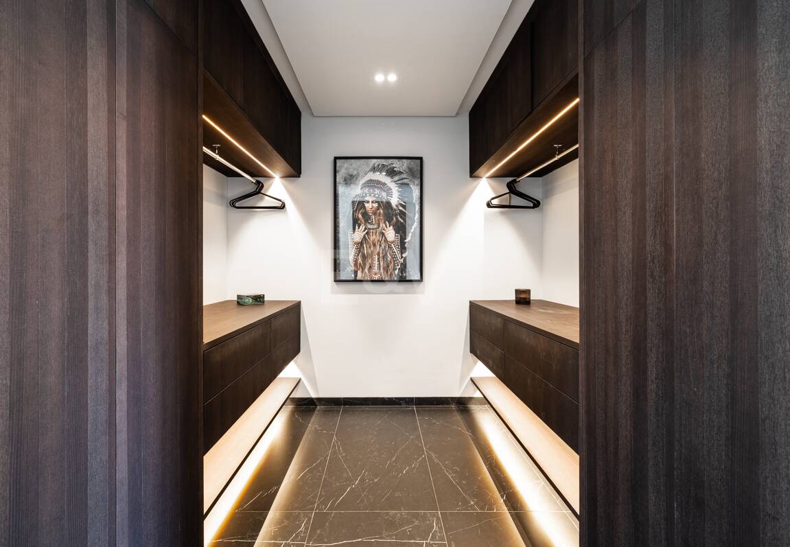 Modern Family Villa i Los Naranjos Golf inom en gated community