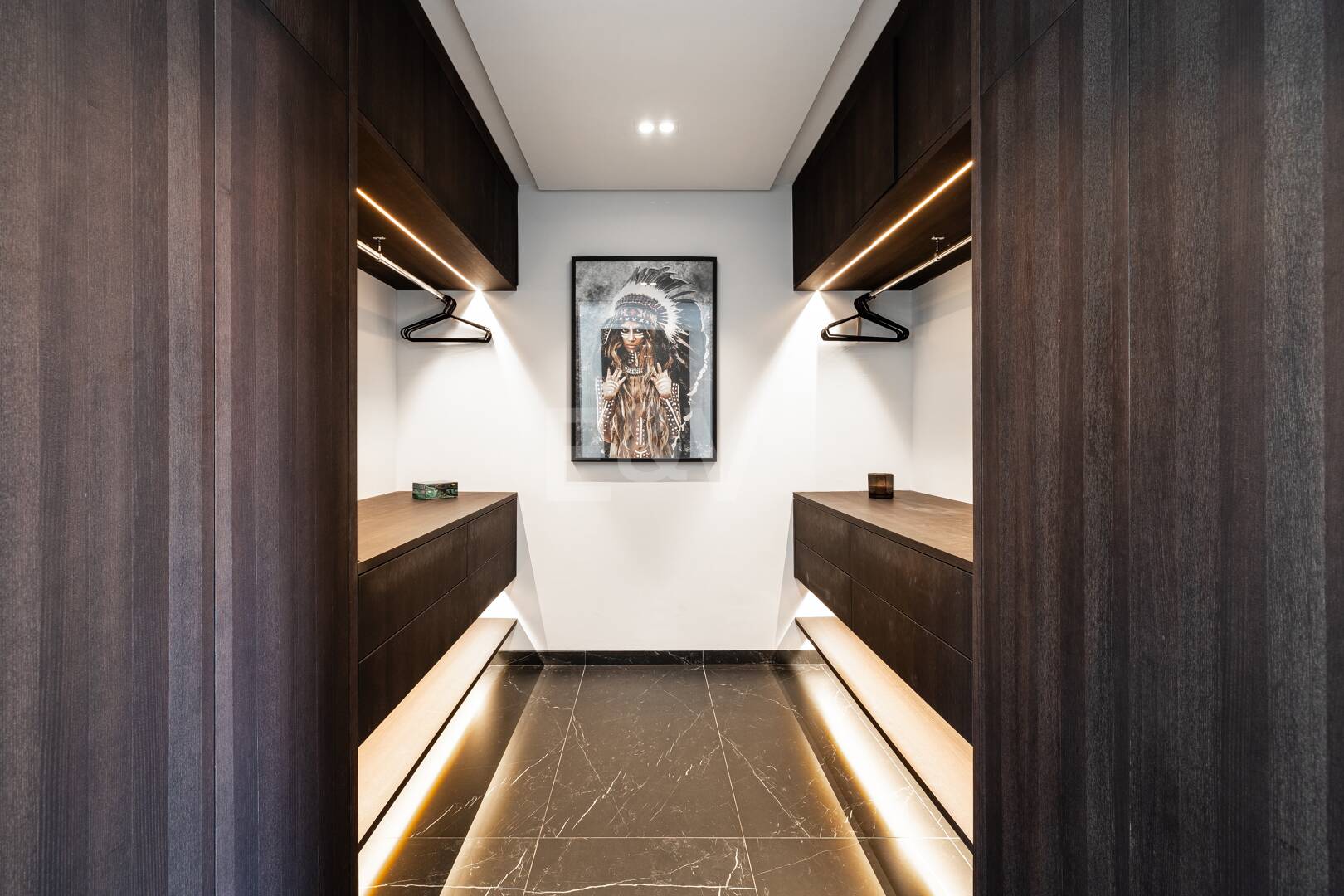 Modern Family Villa i Los Naranjos Golf inom en gated community