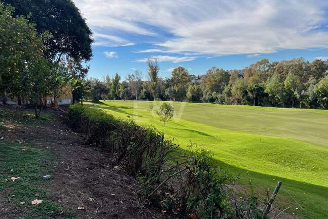 Exquise Guadalmina Unique terrain de golf de première ligne