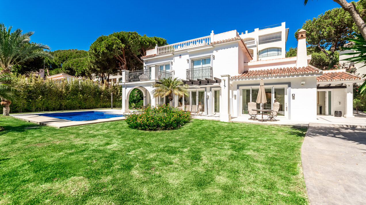 Geräumige Villa in Zweiter Strandlinie in Elviria