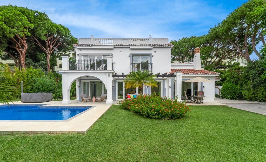 Geräumige Villa in Zweiter Strandlinie in Elviria