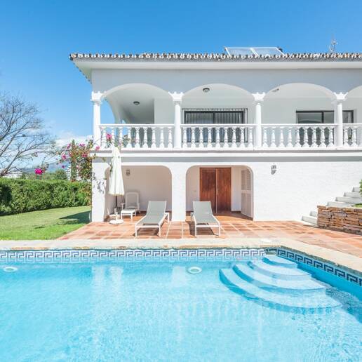 Beautiful villa in the exclusive area of Guadalmina near to the Golf Course