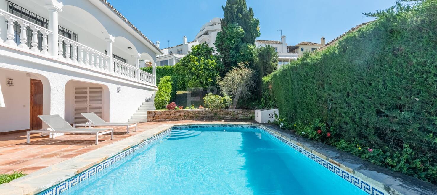 Beautiful villa in the exclusive area of Guadalmina near to the Golf Course