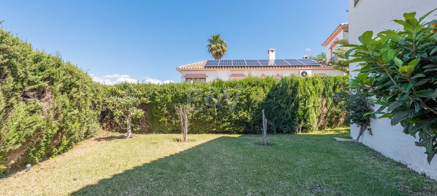Beautiful villa in the exclusive area of Guadalmina near to the Golf Course
