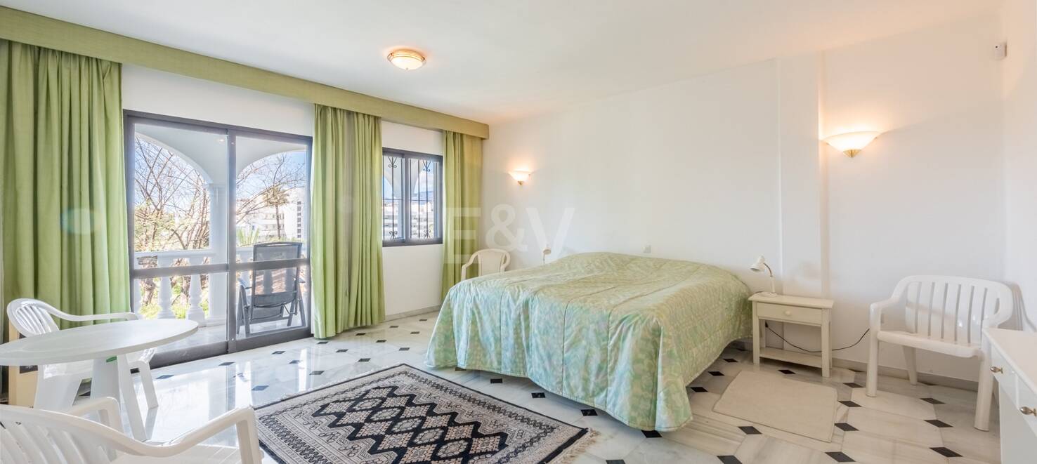 Beautiful villa in the exclusive area of Guadalmina near to the Golf Course