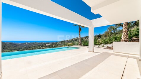 Monte Mayor Paradise Home with Stunning Panoramic Sea Views