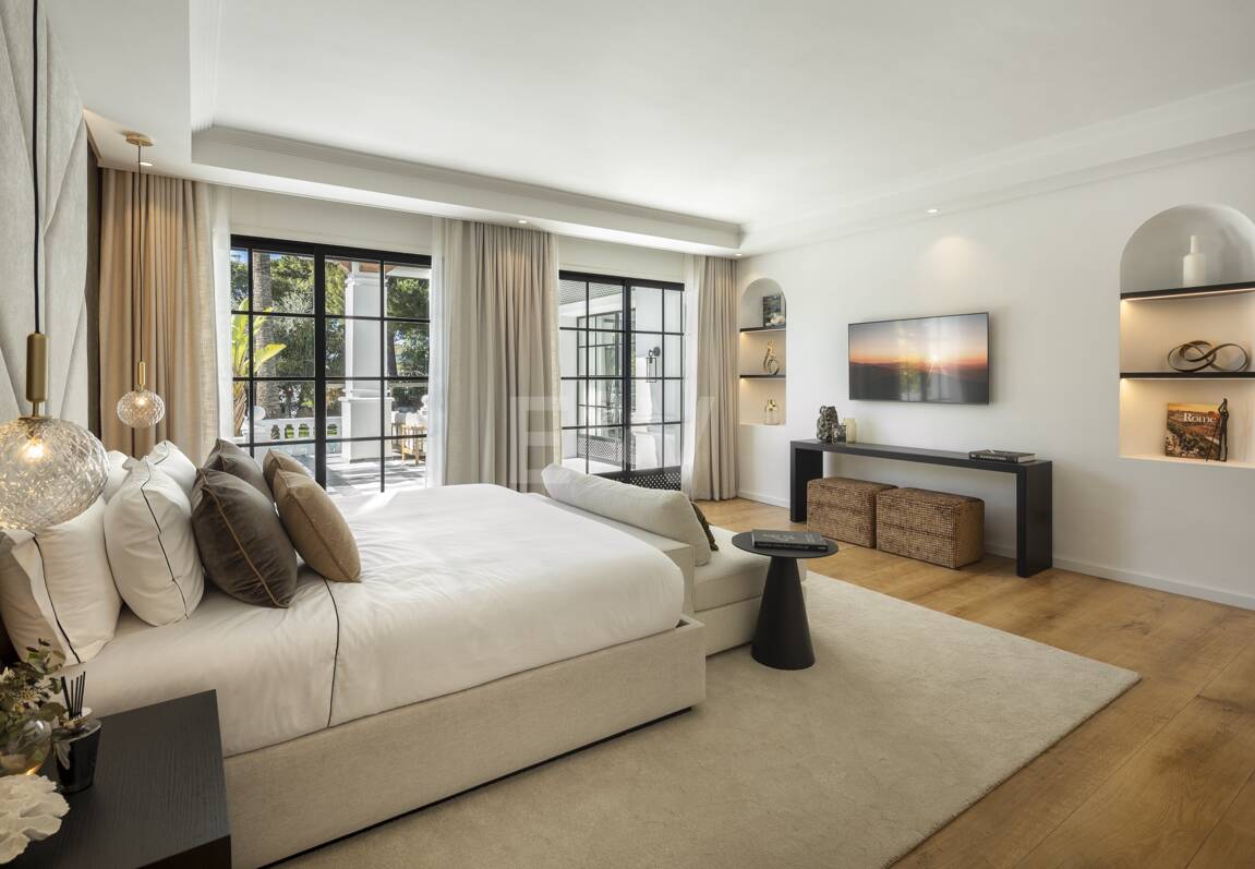 Lyxvilla i Aloha Golf Valley med tidlös elegans