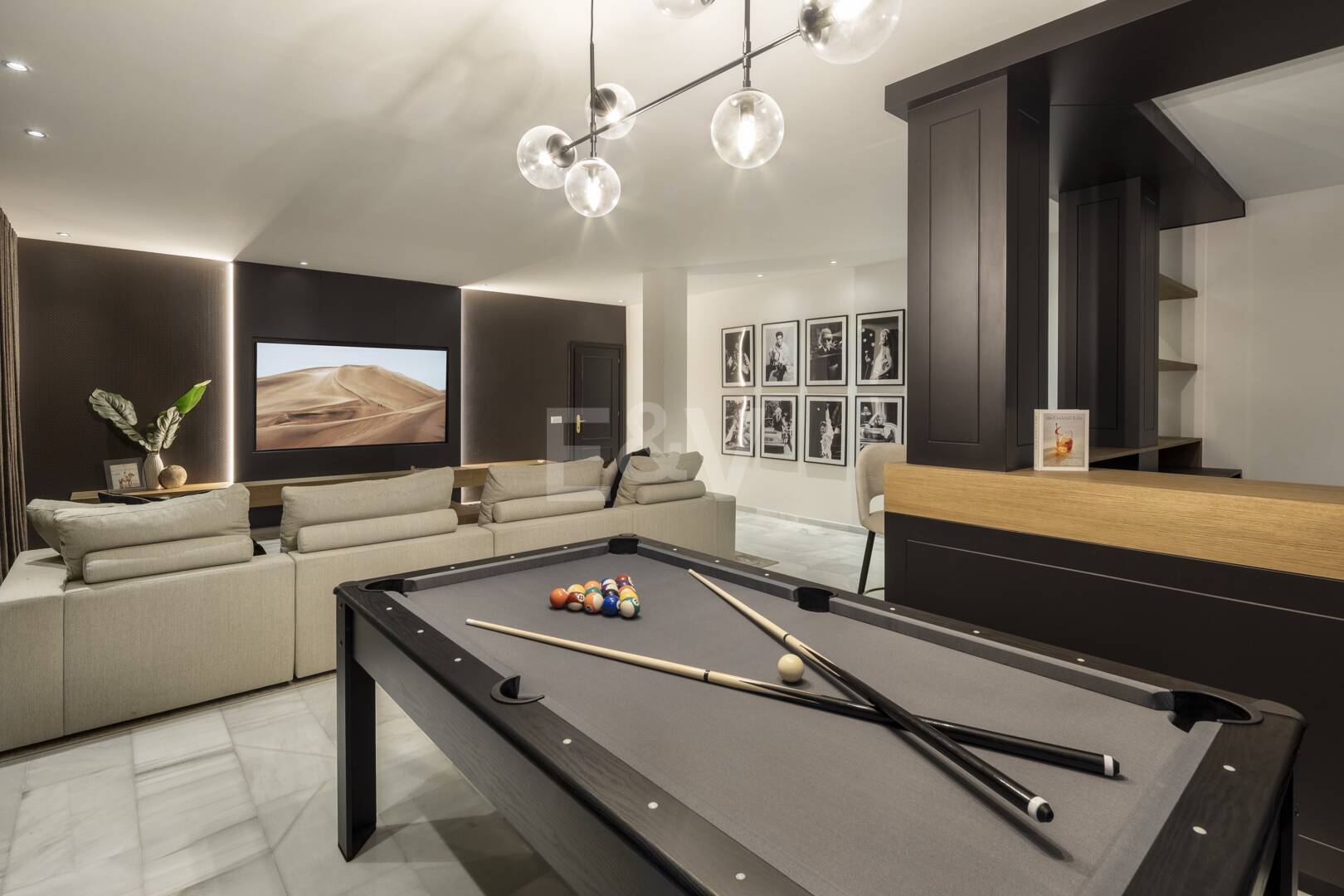 Villa de luxe à Aloha Golf Valley avec élégance intemporelle