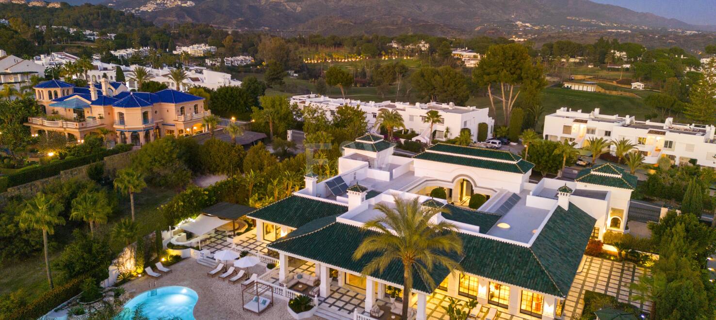 Luxury villa in Aloha Golf with timeless elegance