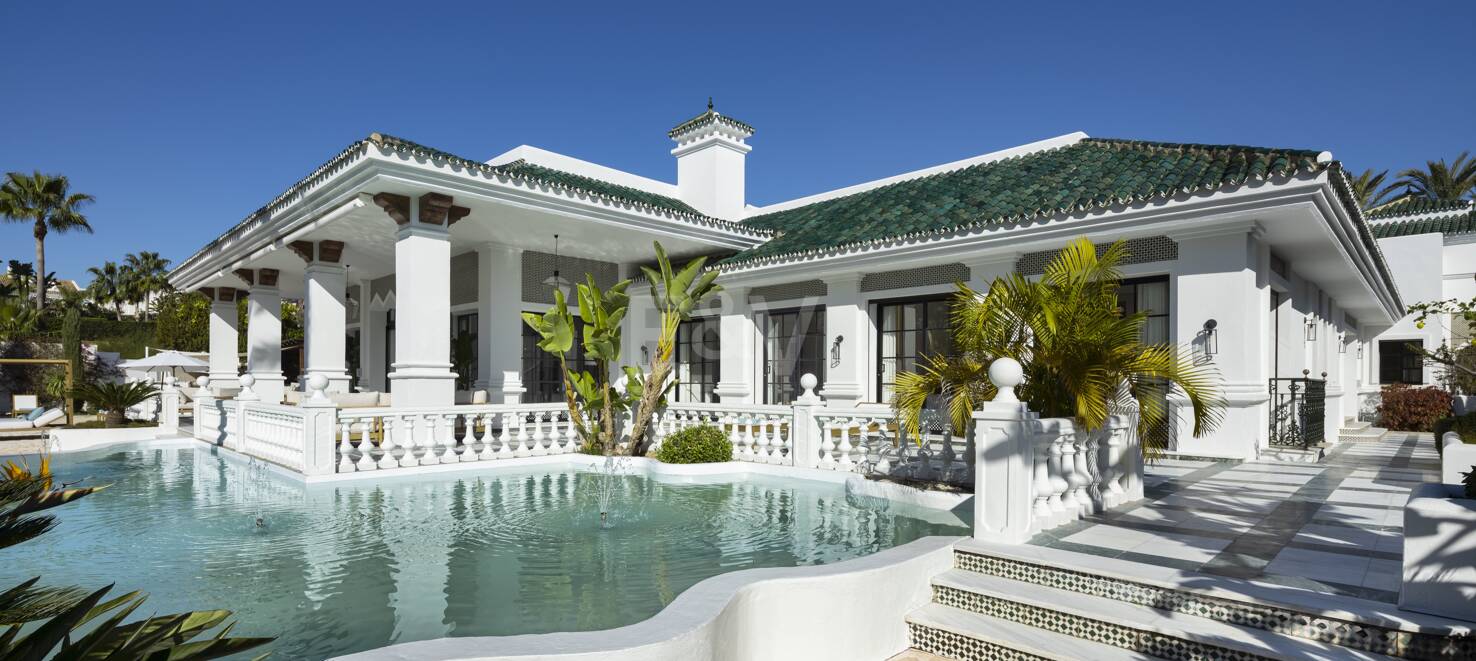 Luxury villa in Aloha Golf with timeless elegance